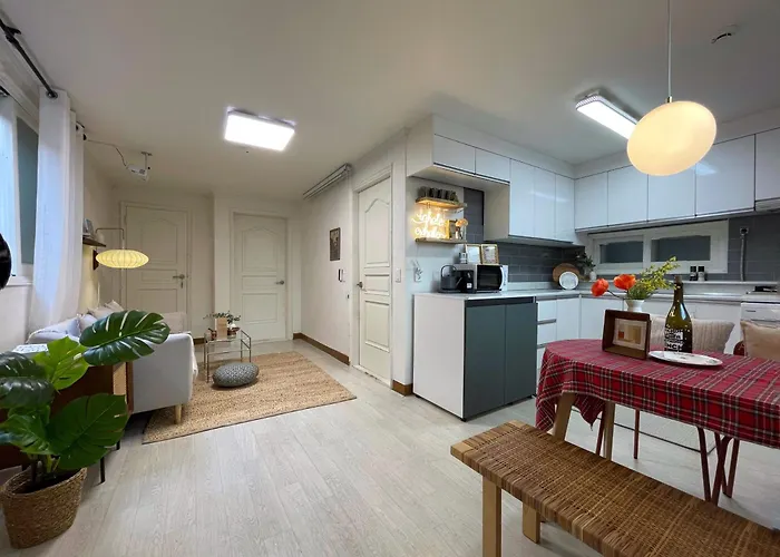 House Of Lotus #1min Fr Stn Line2 #seoul Travel #quite&cozy #yoga&meditation Apartment Seoul