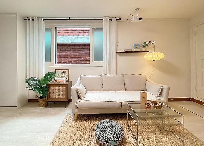 House Of Lotus #1min Fr Stn Line2 #seoul Travel #quite&cozy #yoga&meditation Apartment